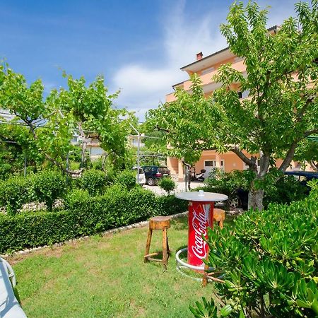 Apartments Rajka Лопар Екстер'єр фото