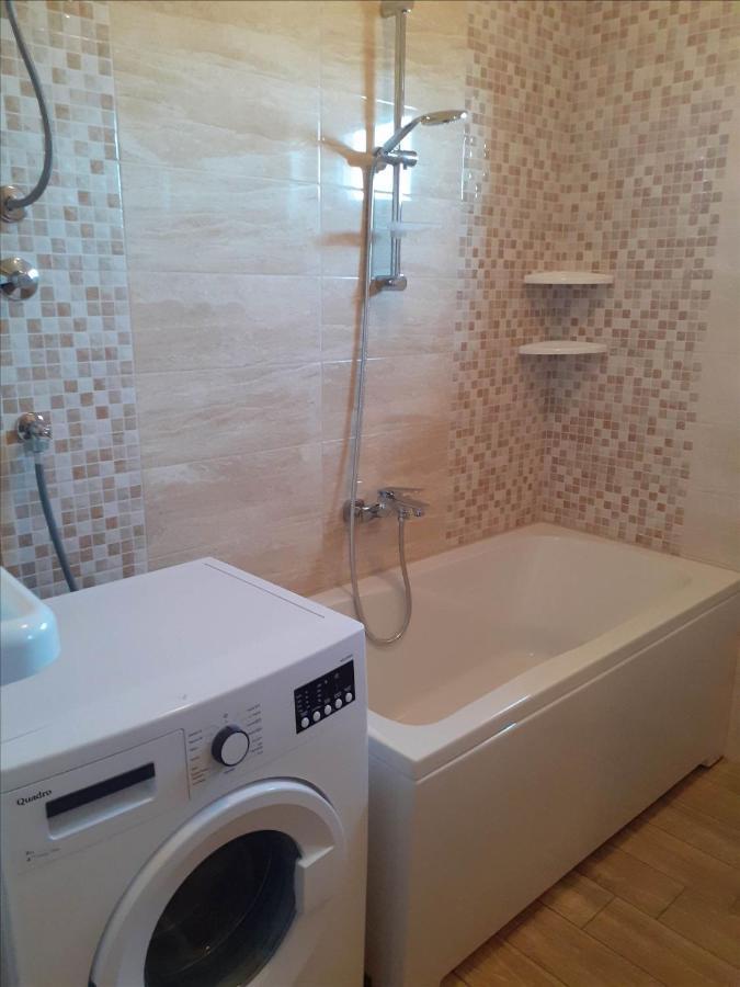 Apartments Rajka Лопар Екстер'єр фото
