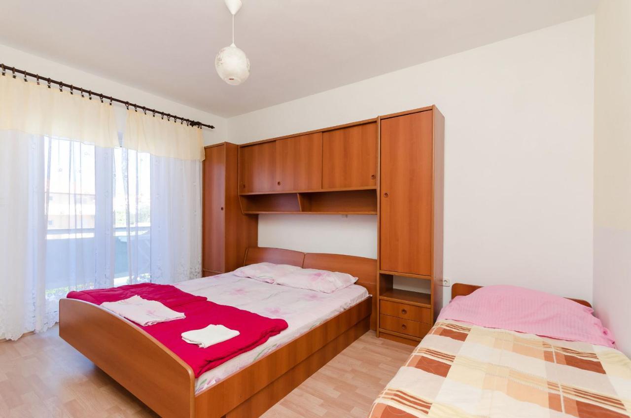 Apartments Rajka Лопар Екстер'єр фото