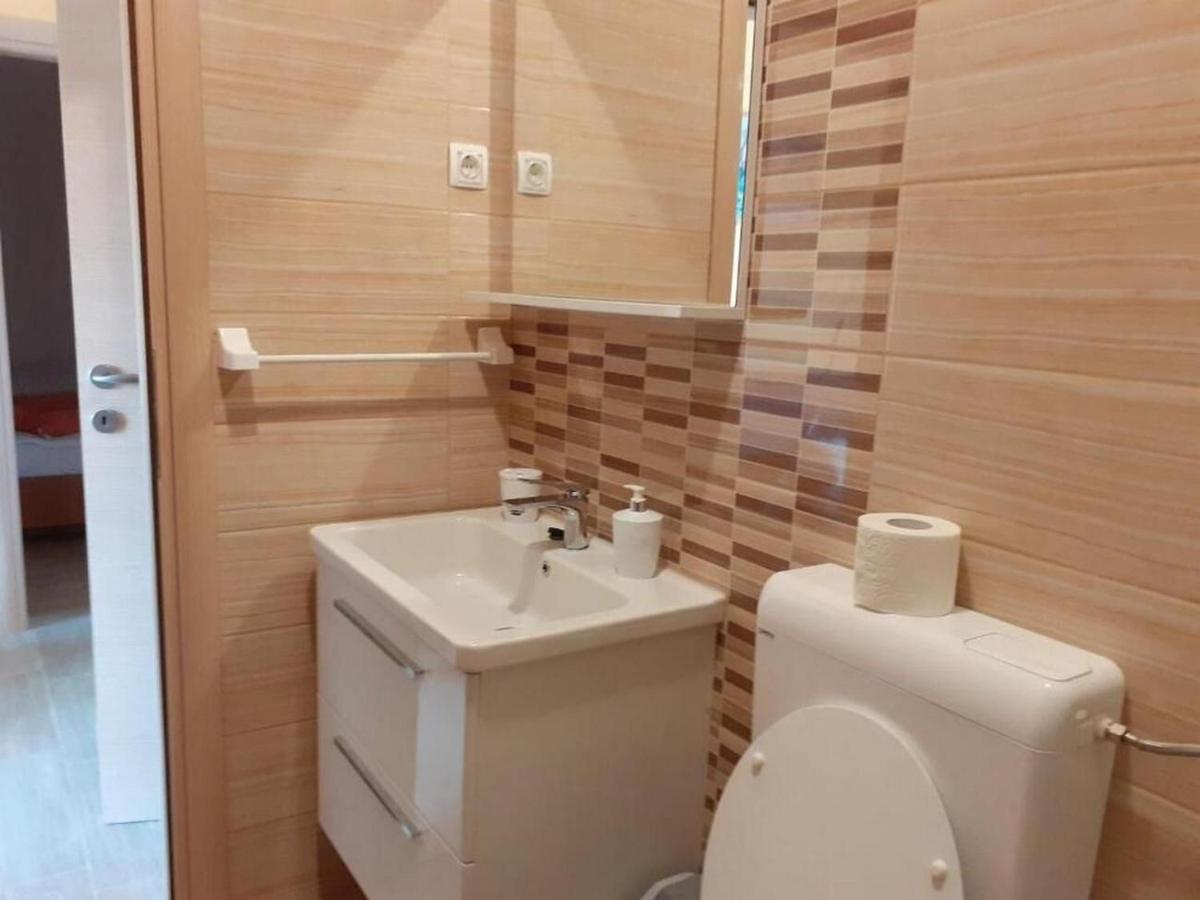 Apartments Rajka Лопар Екстер'єр фото