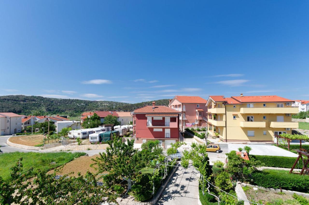 Apartments Rajka Лопар Екстер'єр фото