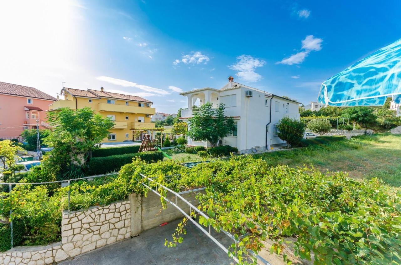 Apartments Rajka Лопар Екстер'єр фото