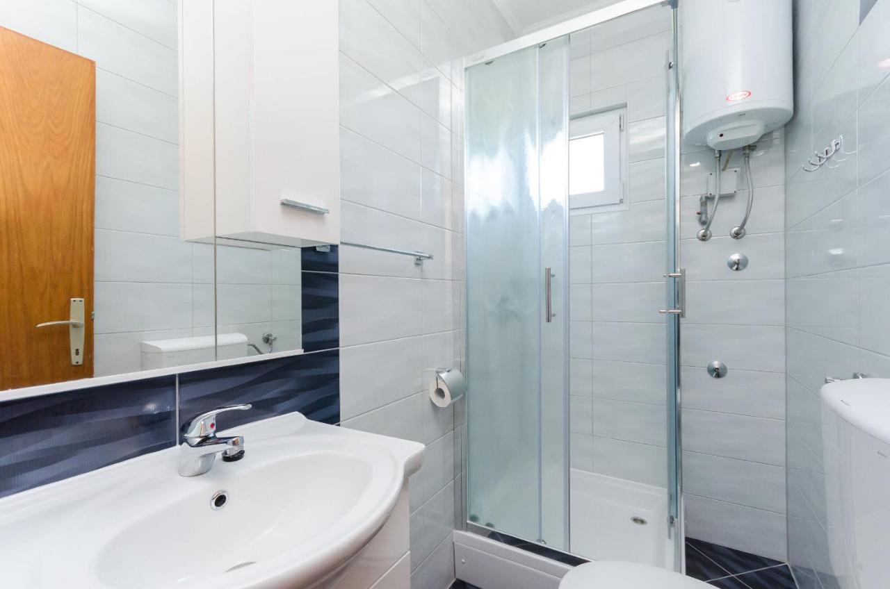 Apartments Rajka Лопар Екстер'єр фото