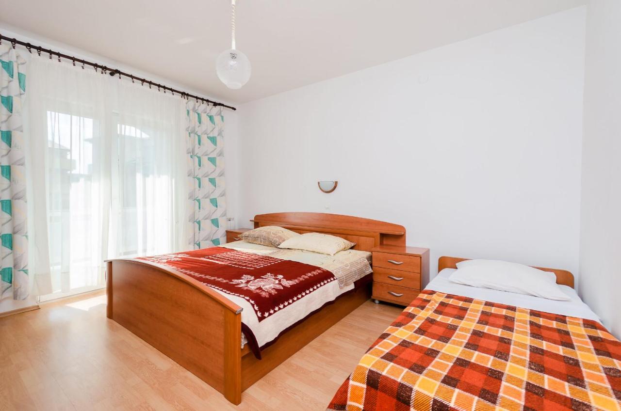 Apartments Rajka Лопар Екстер'єр фото