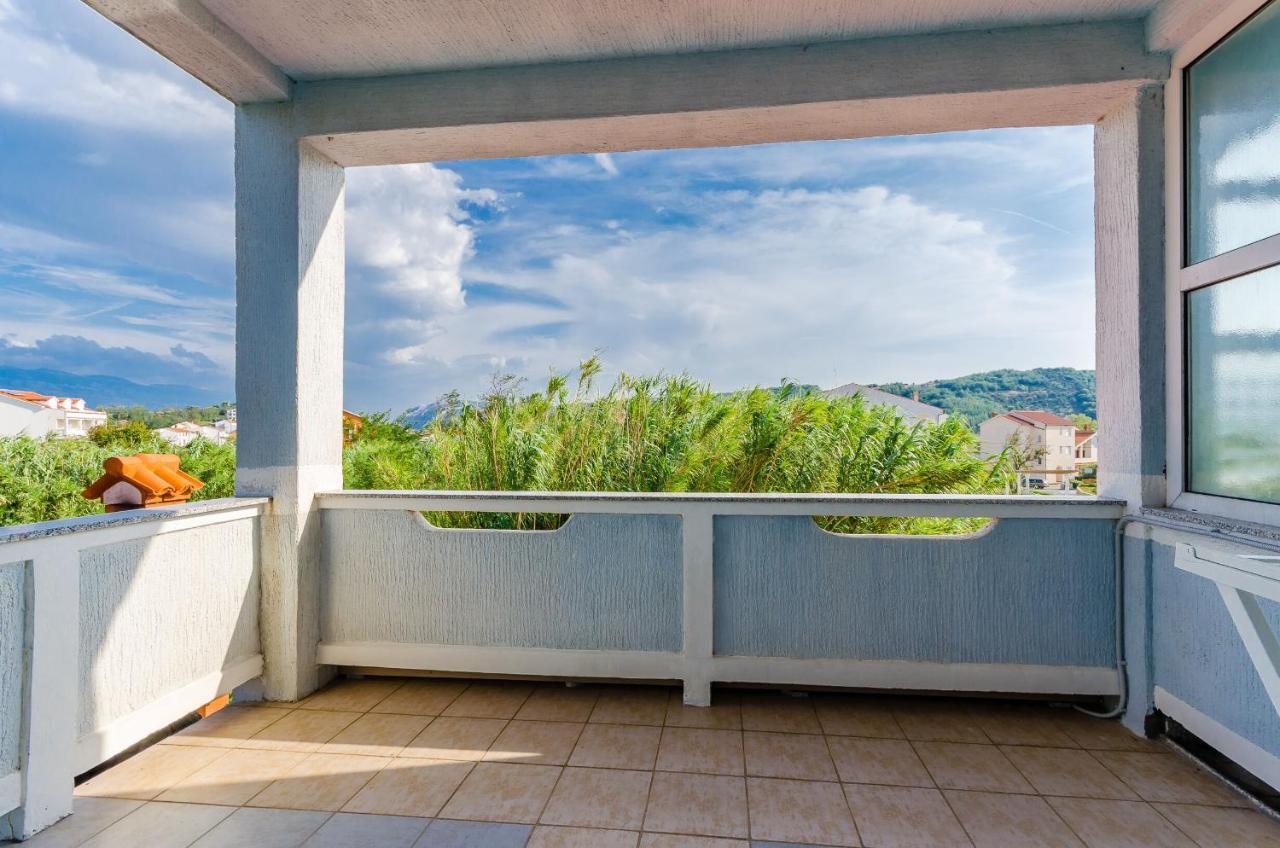 Apartments Rajka Лопар Екстер'єр фото