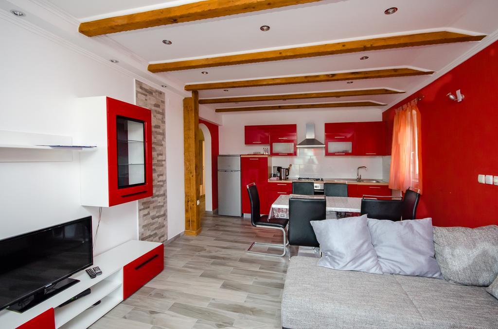 Apartments Rajka Лопар Екстер'єр фото