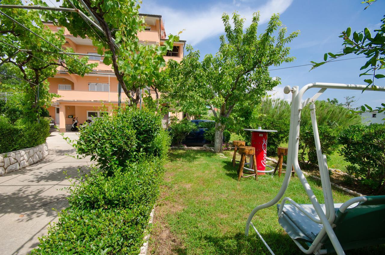Apartments Rajka Лопар Екстер'єр фото