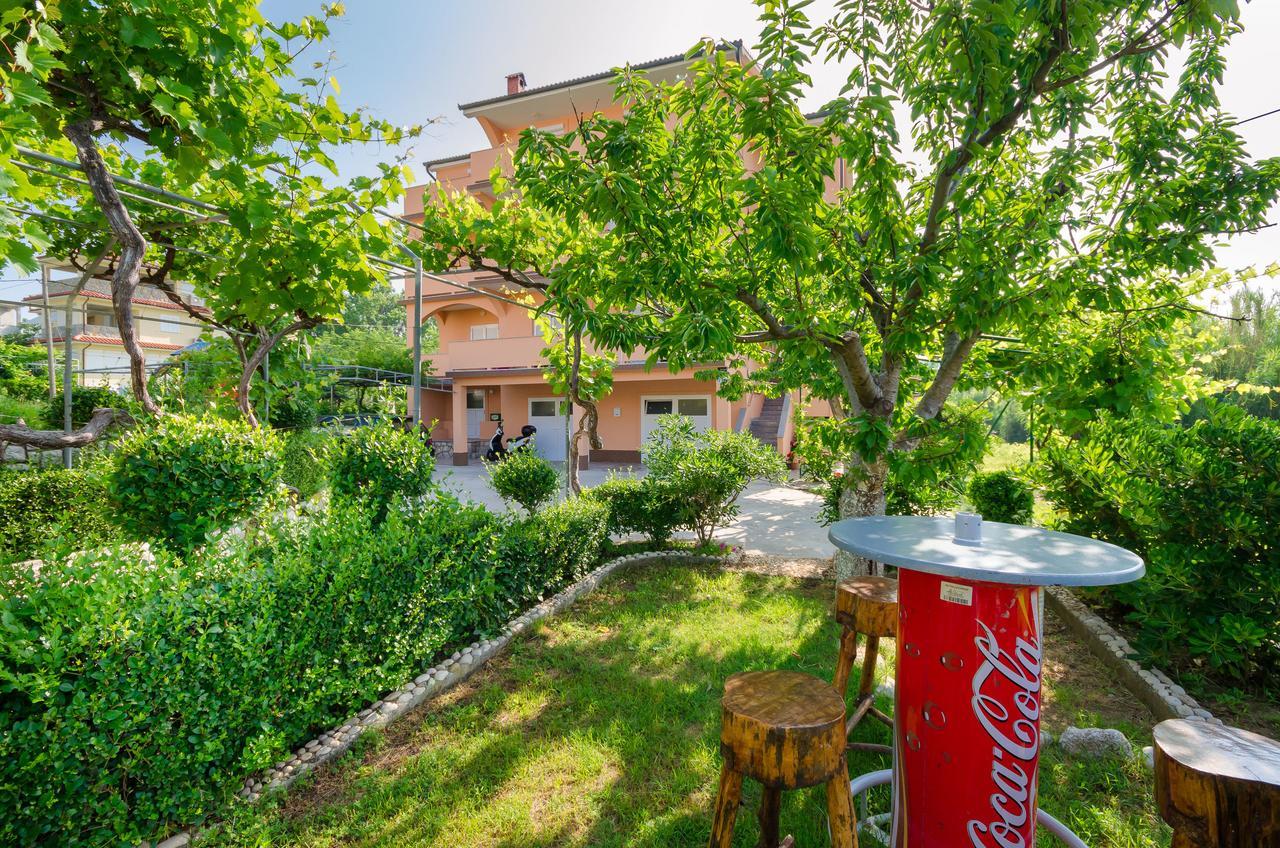 Apartments Rajka Лопар Екстер'єр фото
