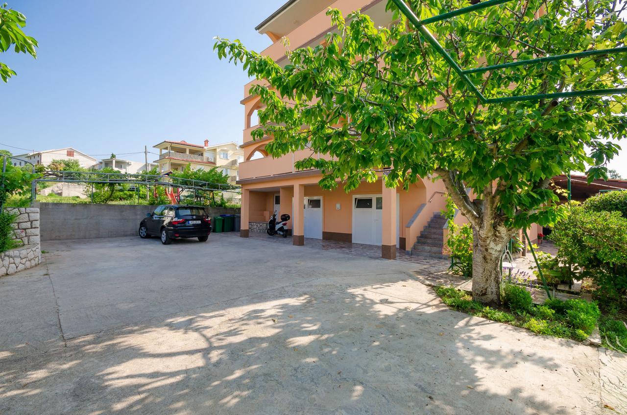 Apartments Rajka Лопар Екстер'єр фото