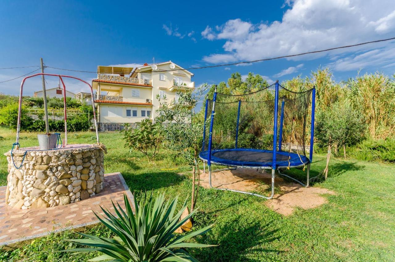 Apartments Rajka Лопар Екстер'єр фото